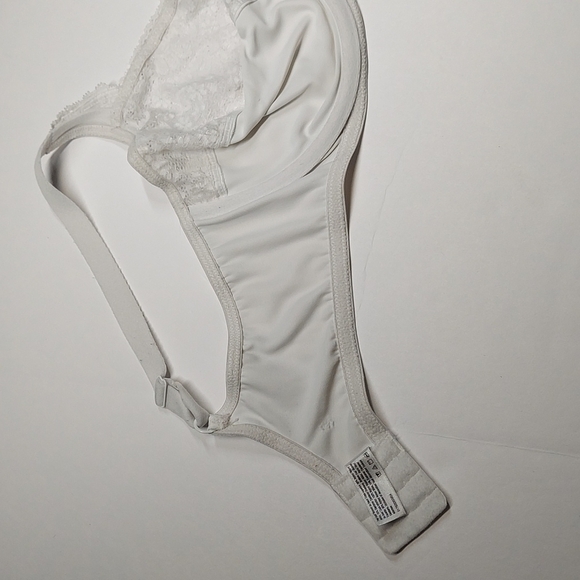 Lilyette Comfort Lace Minimizer White Women’s Bra 40D - Picture 4 of 7